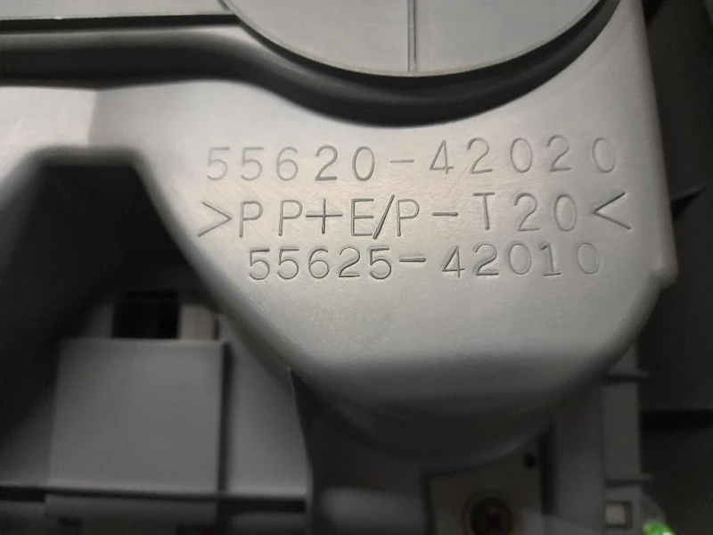 Portabevande SX 5562042020 Toyota RAV 4 II 2000