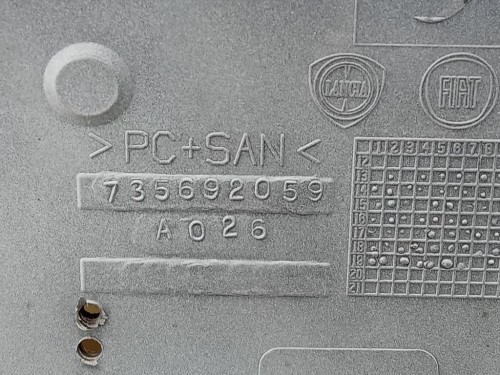 Portatarga POST 735692059 Fiat 500L 2013