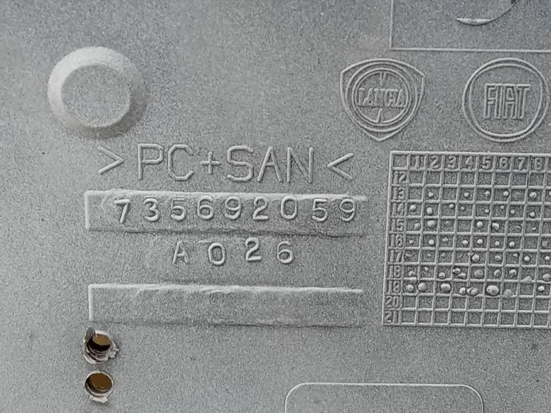 Portatarga POST 735692059 Fiat 500L 2013