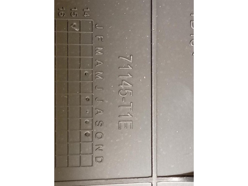 Portatarga POST 71145-T1E Honda CR-V V 2018