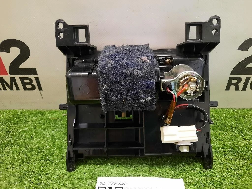 Portellino Posacenere 1A421032G Lexus Serie IS II 2006