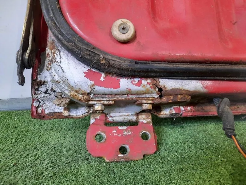 Portello Inferiore POST Nissan Patrol GR I 1988