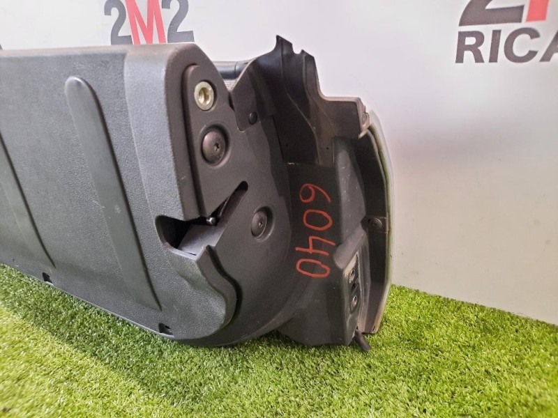 Portello Inferiore POST 8701CA 9684852280 Peugeot 3008 I 2009