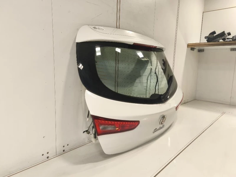 Portello POST 6000634833 Alfa Romeo Giulietta 2010