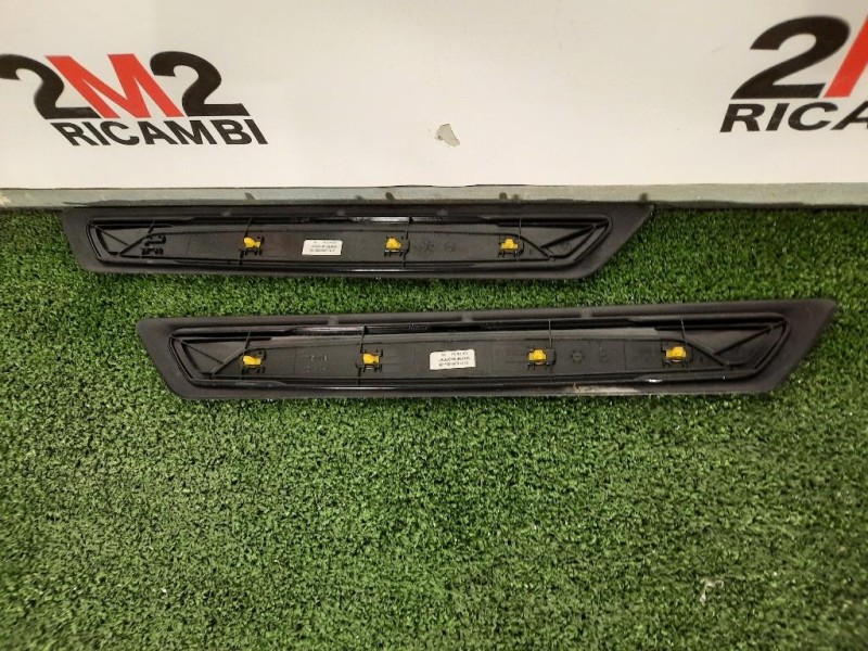 Pannello Rivestimento Sottoporta ANT DX 51477266637 Bmw Serie 3 F30 Berlina 2015