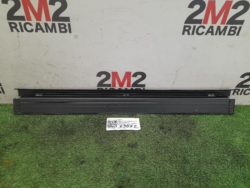 Pannello Rivestimento Sottoporta ANT DX A12468007359051 Mercedes Classe E W124 1985