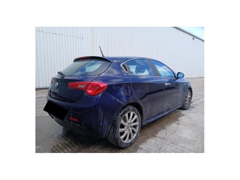 Portello POST 50528342 DANNO IN FOTO Alfa Romeo Giulietta 2010