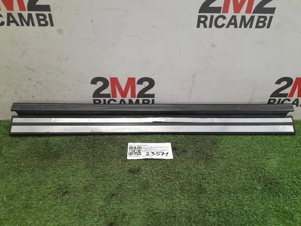 Pannello Rivestimento Sottoporta ANT SX A12468007359051 Mercedes Classe E W124 1985