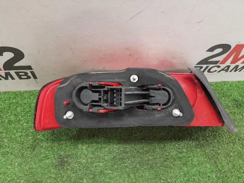 Fanale EST POST DX 50504818 Alfa Romeo 159 2006