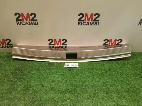 Pannello Rivestimento Traversa Batticofano 8K9864483D Audi A4 8K5 Avant 2012