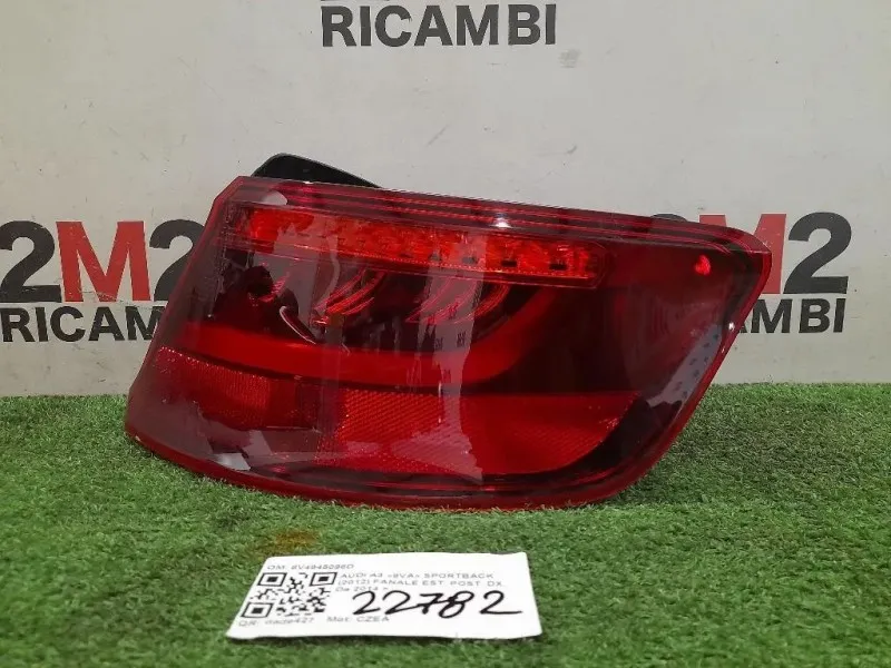 Fanale EST POST DX 8V4945096D Audi A3 8VA Sportback 2012
