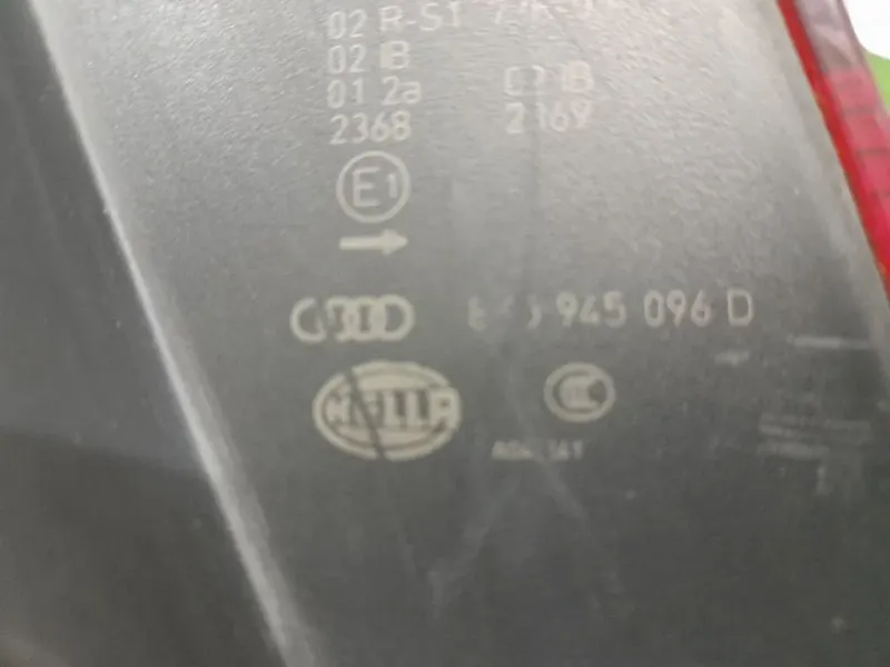 Fanale EST POST DX 8K5945096D Audi A4 8K2 2008