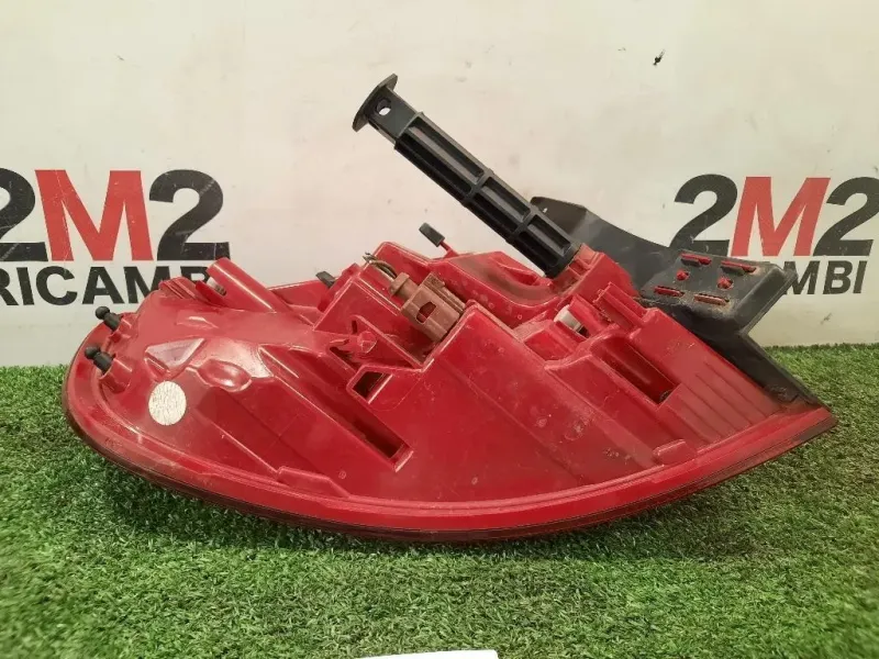 Fanale EST POST DX 8K9945096D Audi A4 8K5 Avant 2008