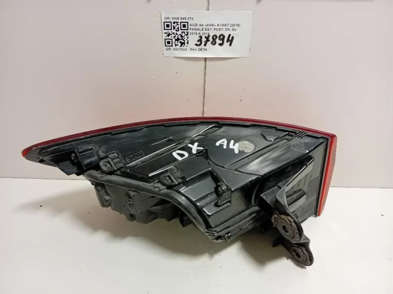 Fanale EST POST DX 8W9945070 Audi A4 8W5 Avant 2015