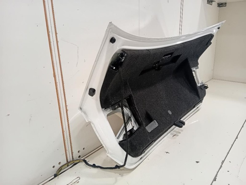 Portello POST 8K5827023AE Audi A4 8K2 2008