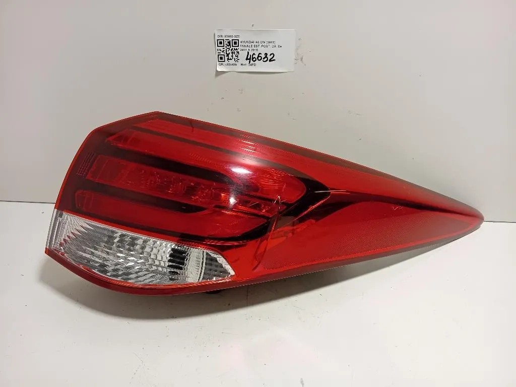 Fanale EST POST DX 92402-3Z0 Hyundai I40 CW 2012