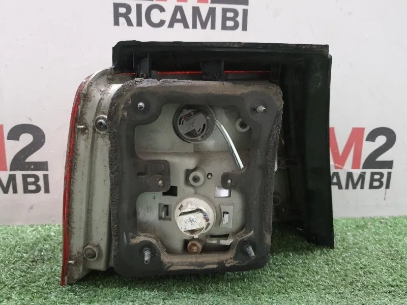 Fanale EST POST DX 0K2FB51140 Kia Carens II 2002