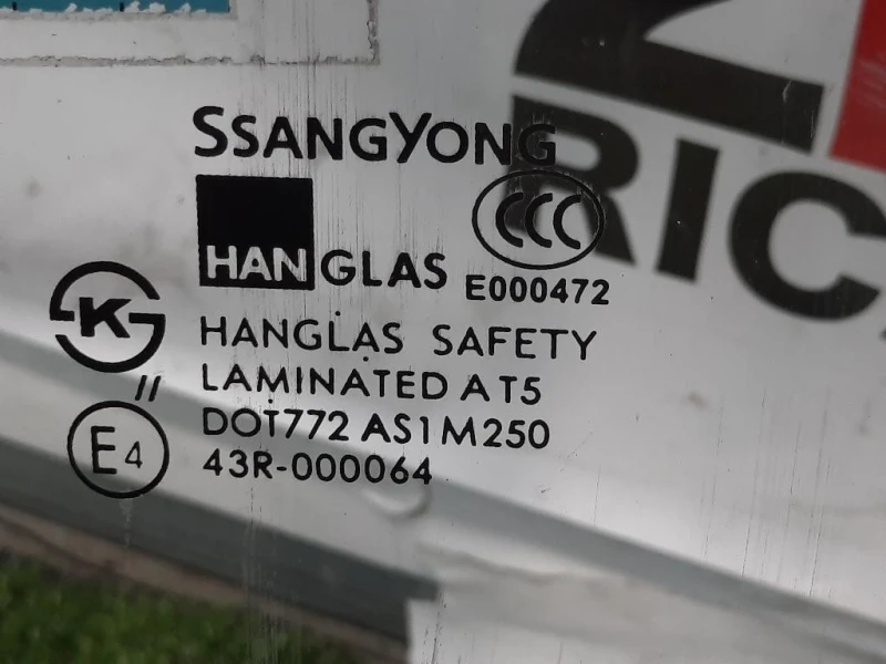 Parabrezza 7911035000 Ssangyong Tivoli 2015