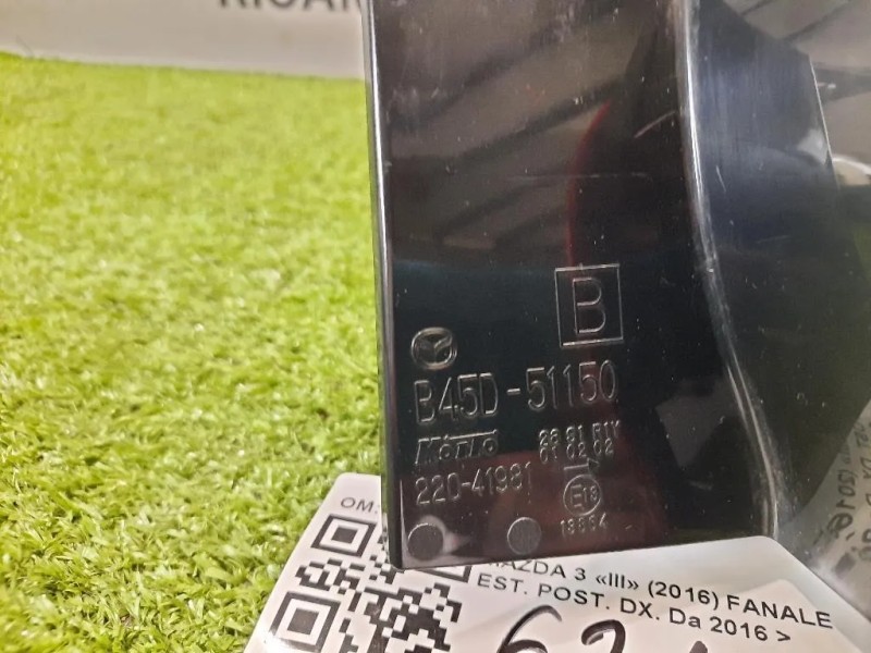 Fanale EST POST DX B45D51150D Mazda 3 III 2016