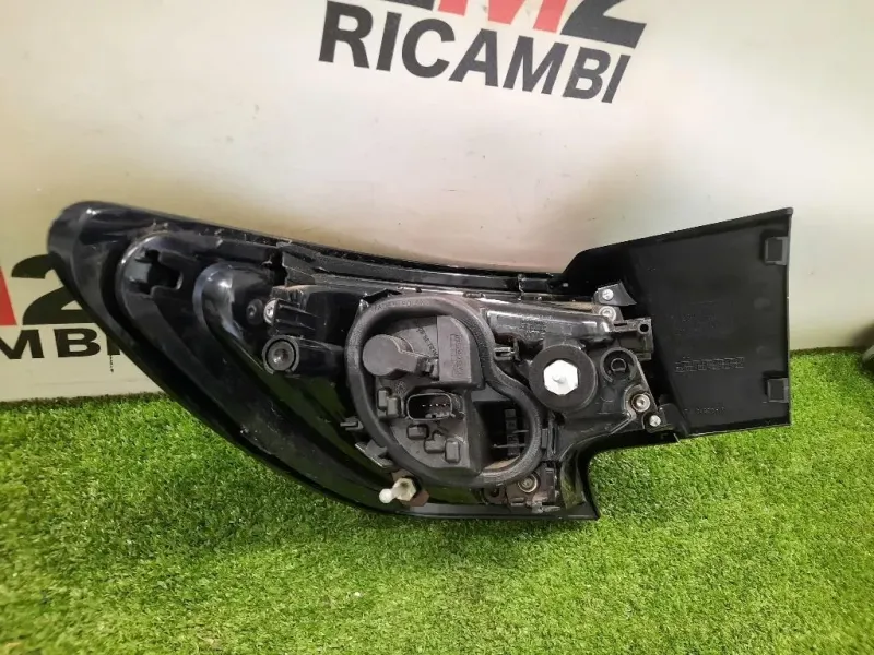 Fanale EST POST DX 39099017 Opel Astra K 2019