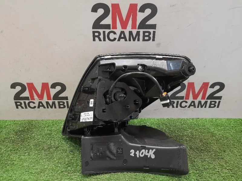 Fanale EST POST DX 9836231180 82140201 Peugeot 3008 II 2016