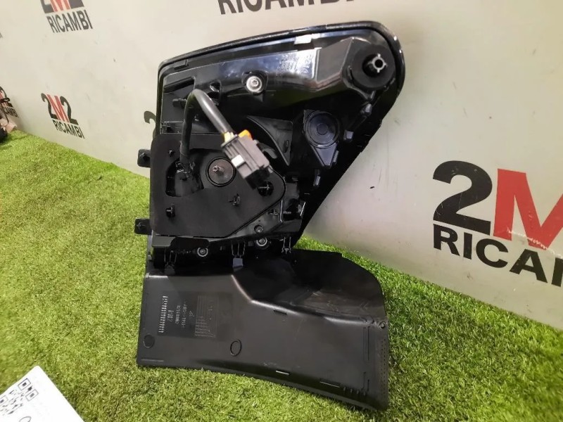 Fanale EST POST DX 9836231180 Peugeot 3008 II 2016