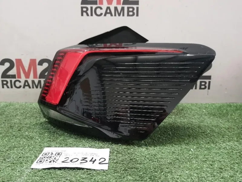 Fanale EST POST DX 9810477080 Peugeot 3008 II 2016
