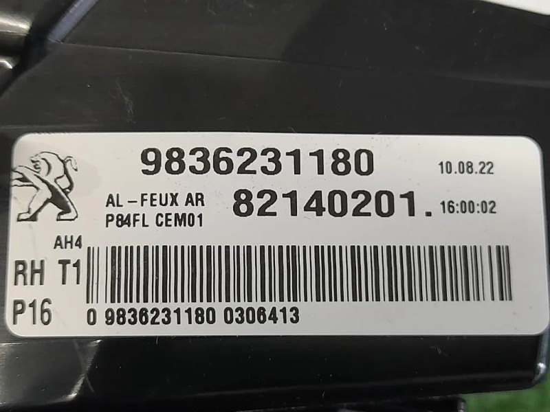 Fanale EST POST DX 9836231180 Peugeot 3008 II 2020