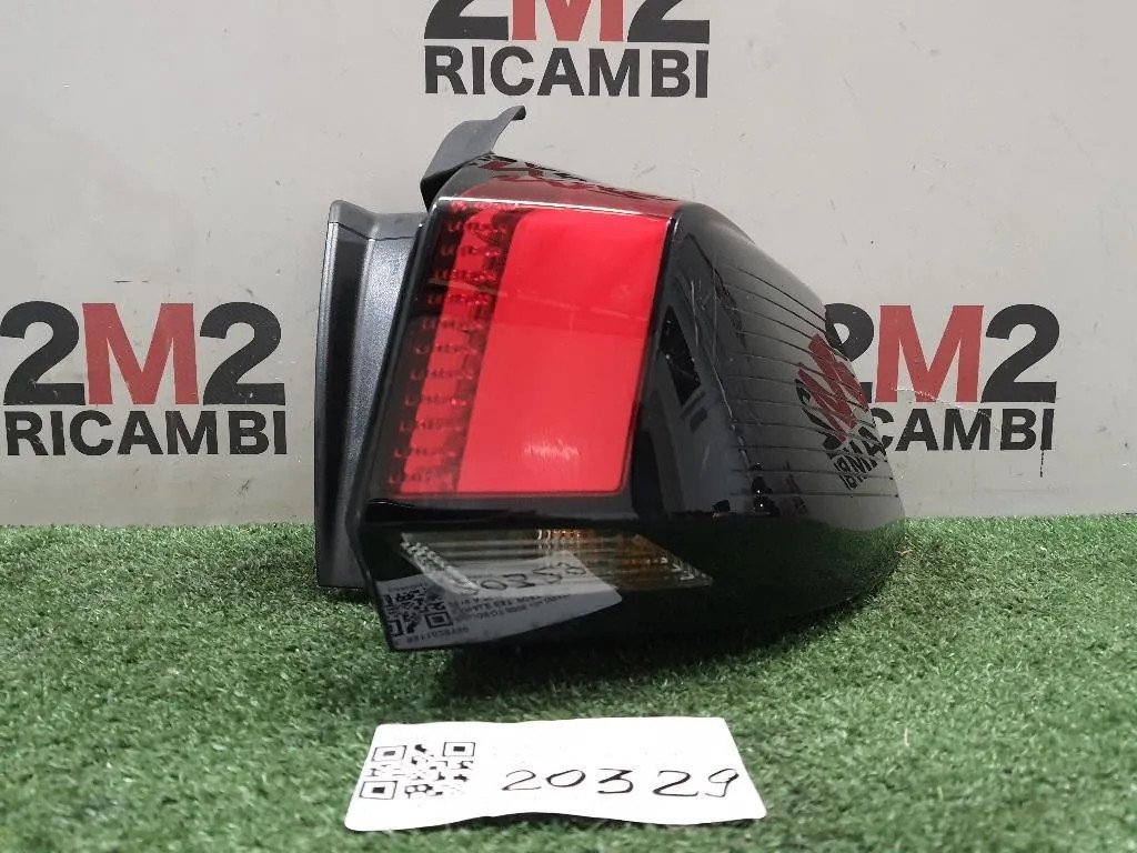 Fanale EST POST DX 9811028180 Peugeot 5008 II 2017