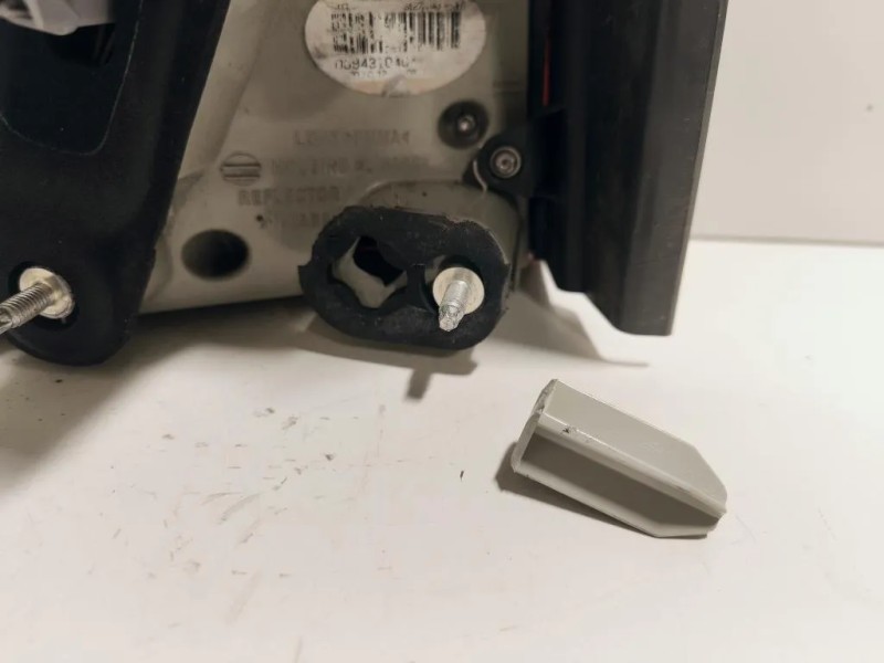 Fanale EST POST DX 31276840 Volvo V70 III 2008