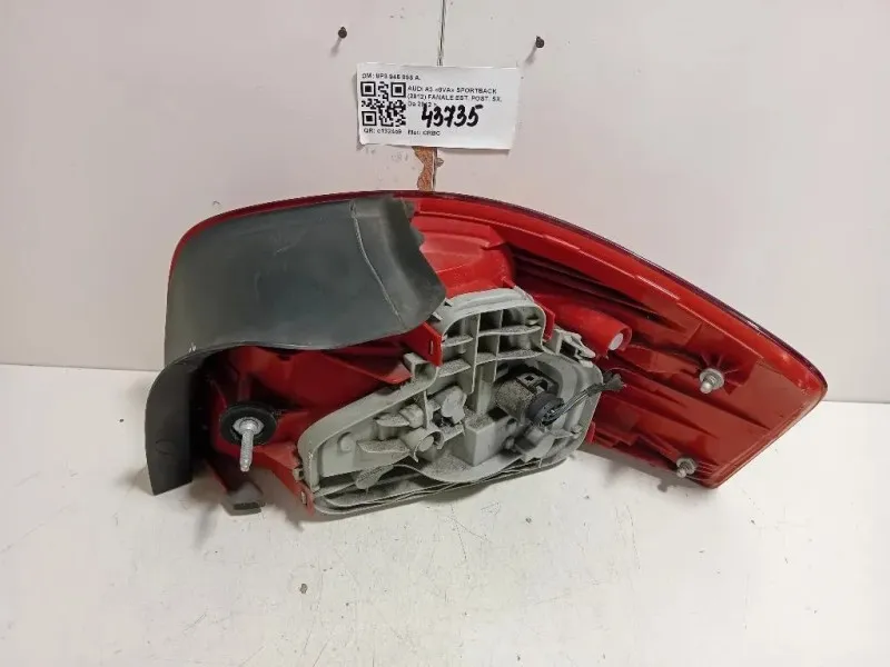 Fanale EST POST SX 8P3945095A Audi A3 8VA Sportback 2012