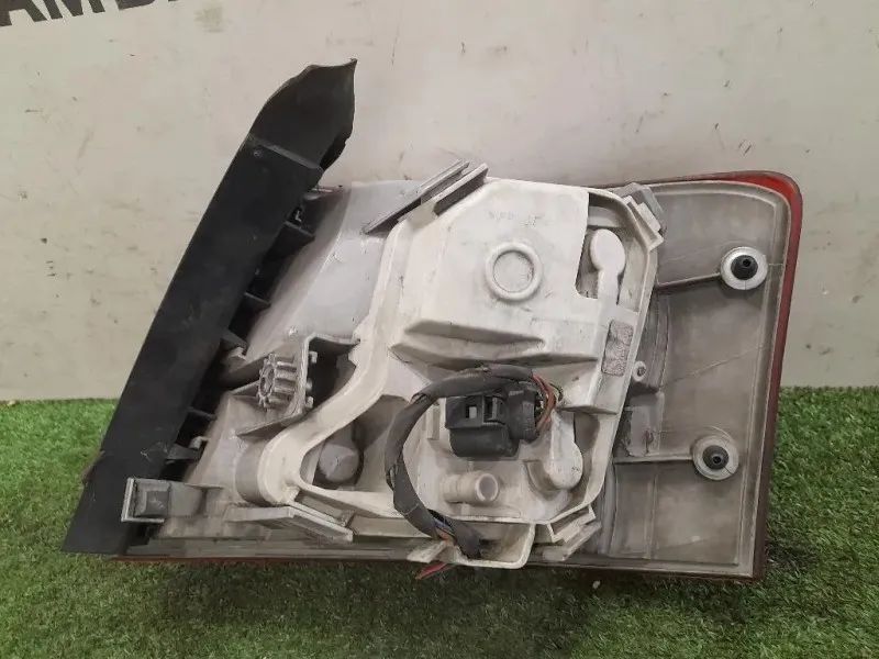 Fanale EST POST SX 8E9945095E Audi A4 8ED Avant 2005