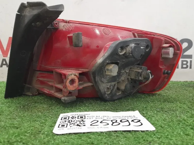 Fanale EST POST SX 8K5945095D Audi A4 8K2 2008