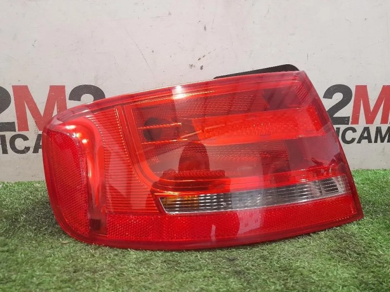 Fanale EST POST SX 8K5945095D Audi A4 8K2 2008