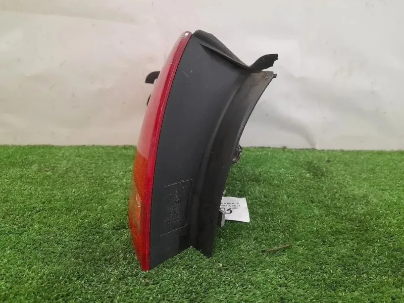 Fanale EST POST SX 8E9945095E Audi A4 8K2 2008