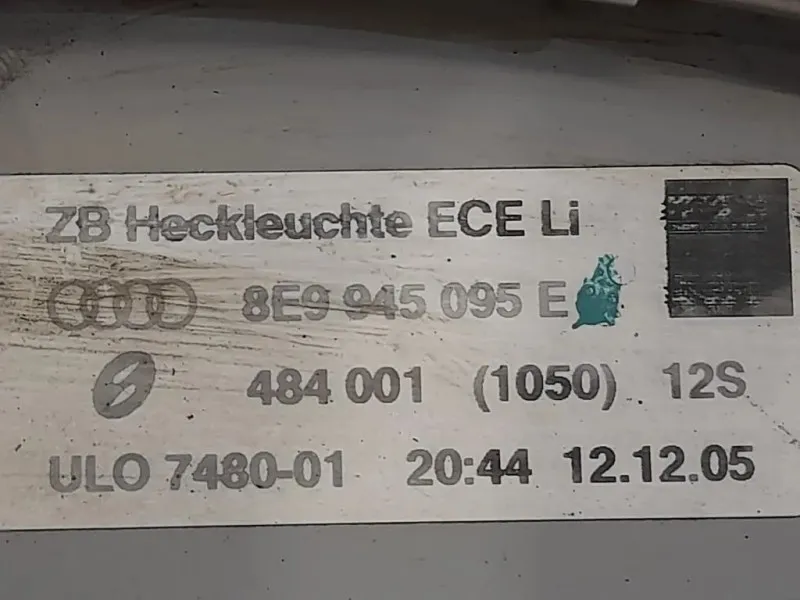 Fanale EST POST SX 8E9945095E Audi A4 8K2 2008