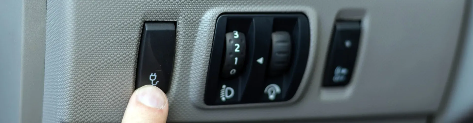 Ricambi Auto Usati Interruttori - Autodemolizione 2M2
