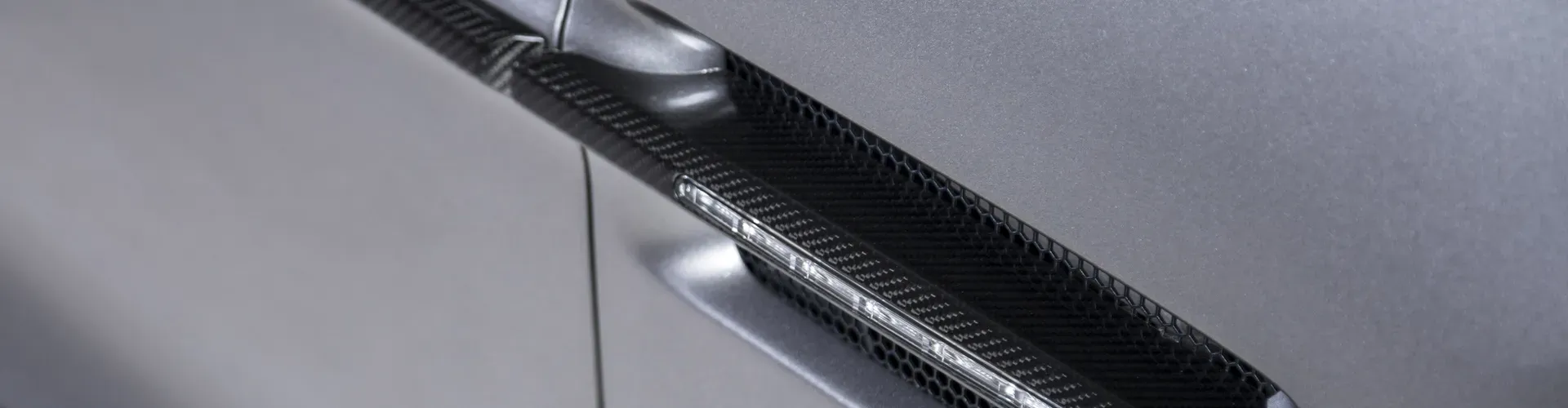 Used Auto Parts Exterior Body Panels - 2M2 Autodemolition