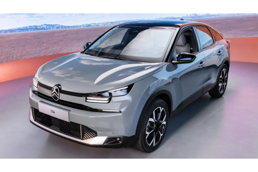 Citroen C4 Restyling: Il Rinnovamento della Classe e della Tecnologia